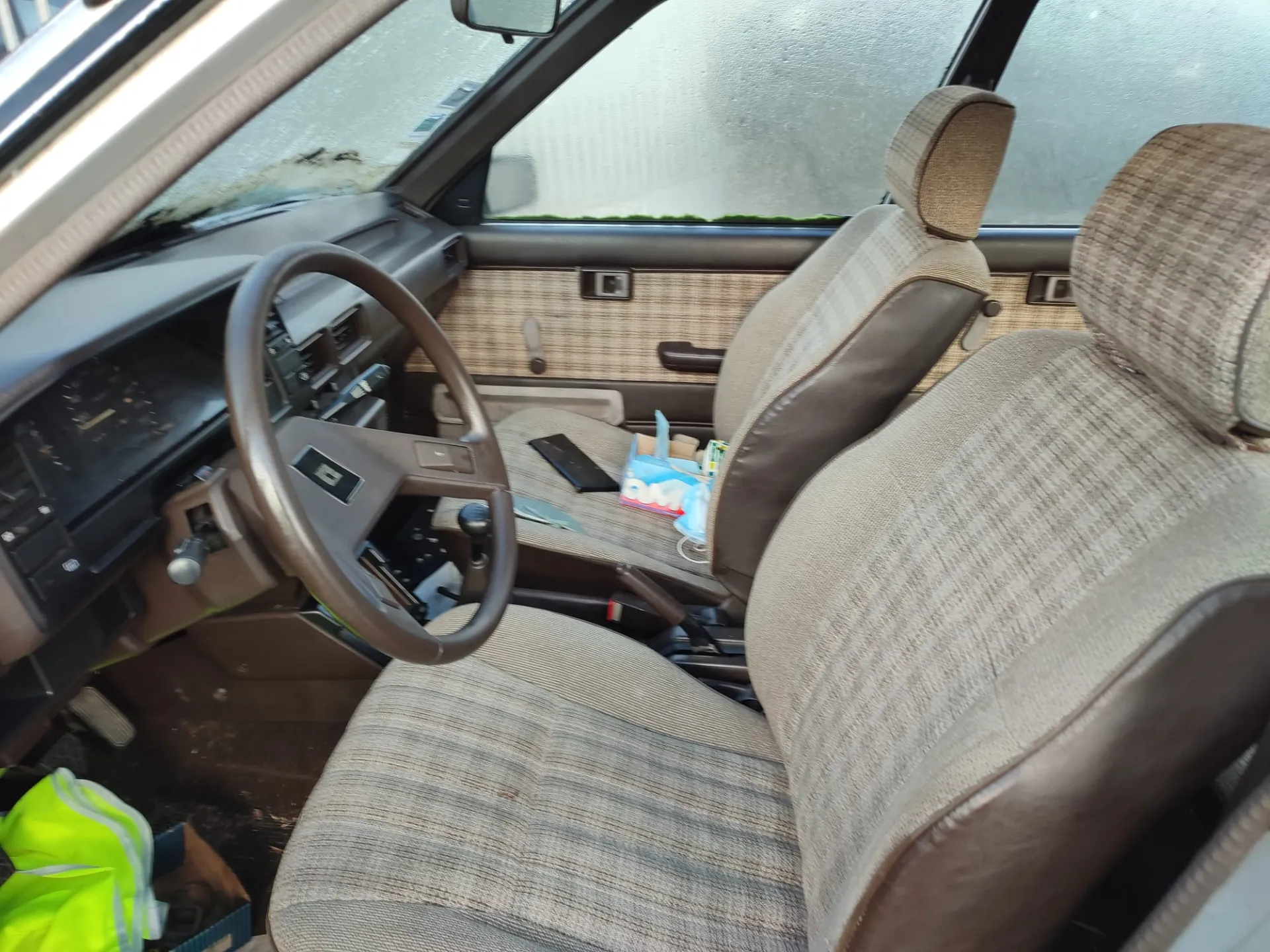 Corolla Sedan  TOYOTA Corolla Sedan (_E18_, ZRE17_) Imagem-10